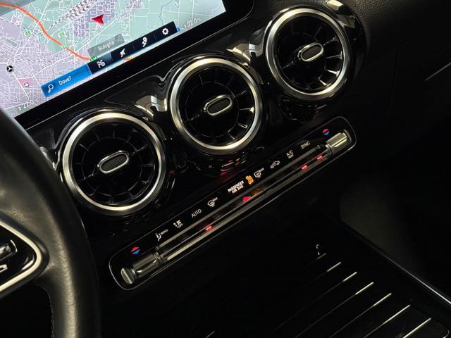 MERCEDES-BENZ GLA 180 d Automatic Business Extra