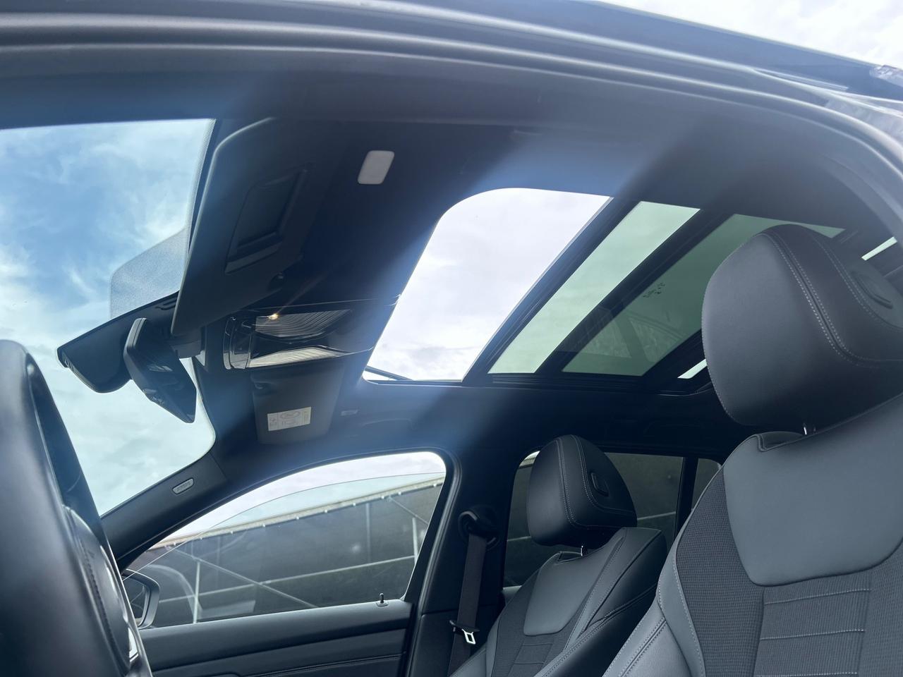 Bmw 318d 48V Touring Individual