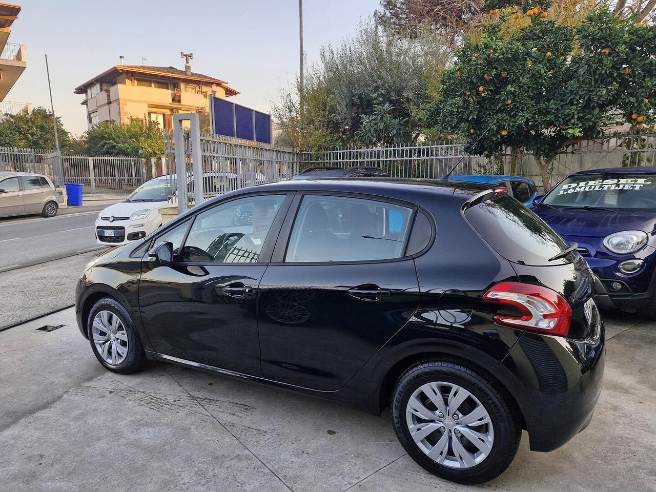 PEUGEOT 208 1.2 VTi 82 CV ALLURE BENZINA 130000KM