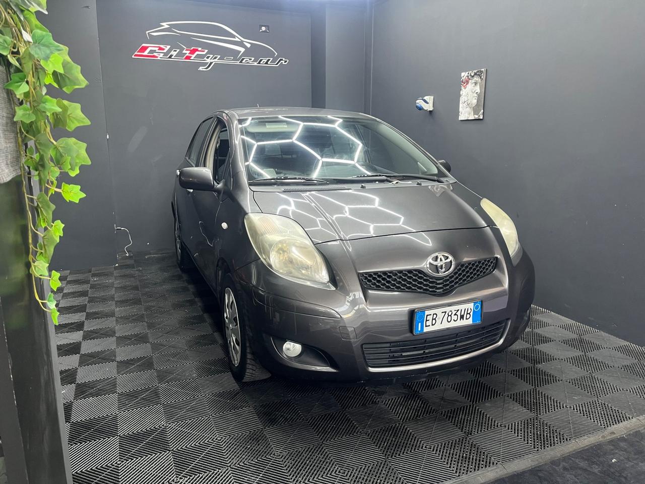 Toyota Yaris 1.0 Benzina 5 porte – Ottimo stato