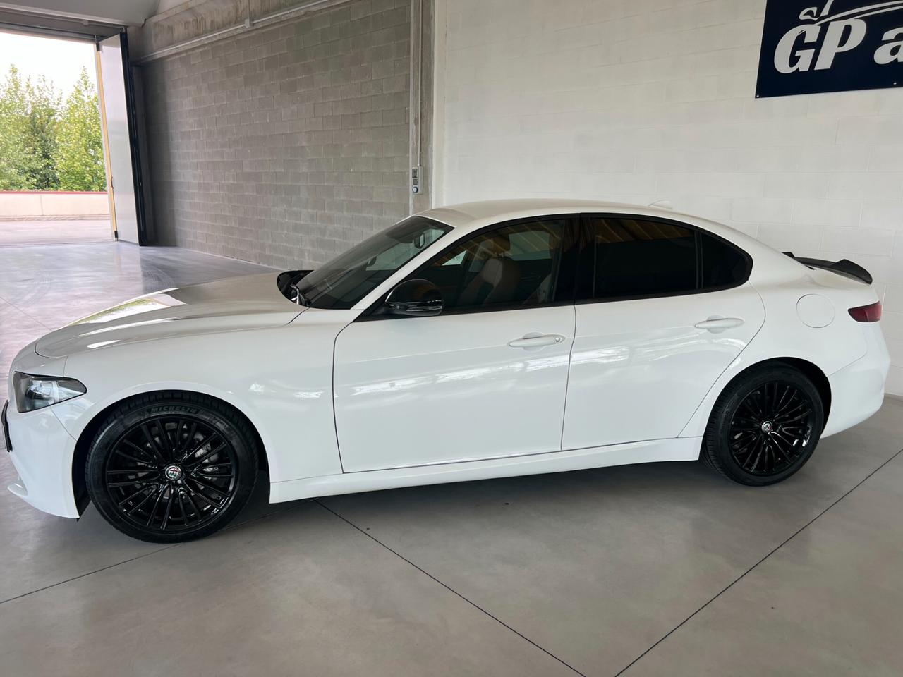 Alfa Romeo Giulia 2.2 Turbodiesel 180 CV AT8 Super