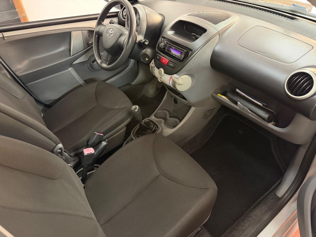 Toyota Aygo 1.0 12V VVT-i 5 porte Sol