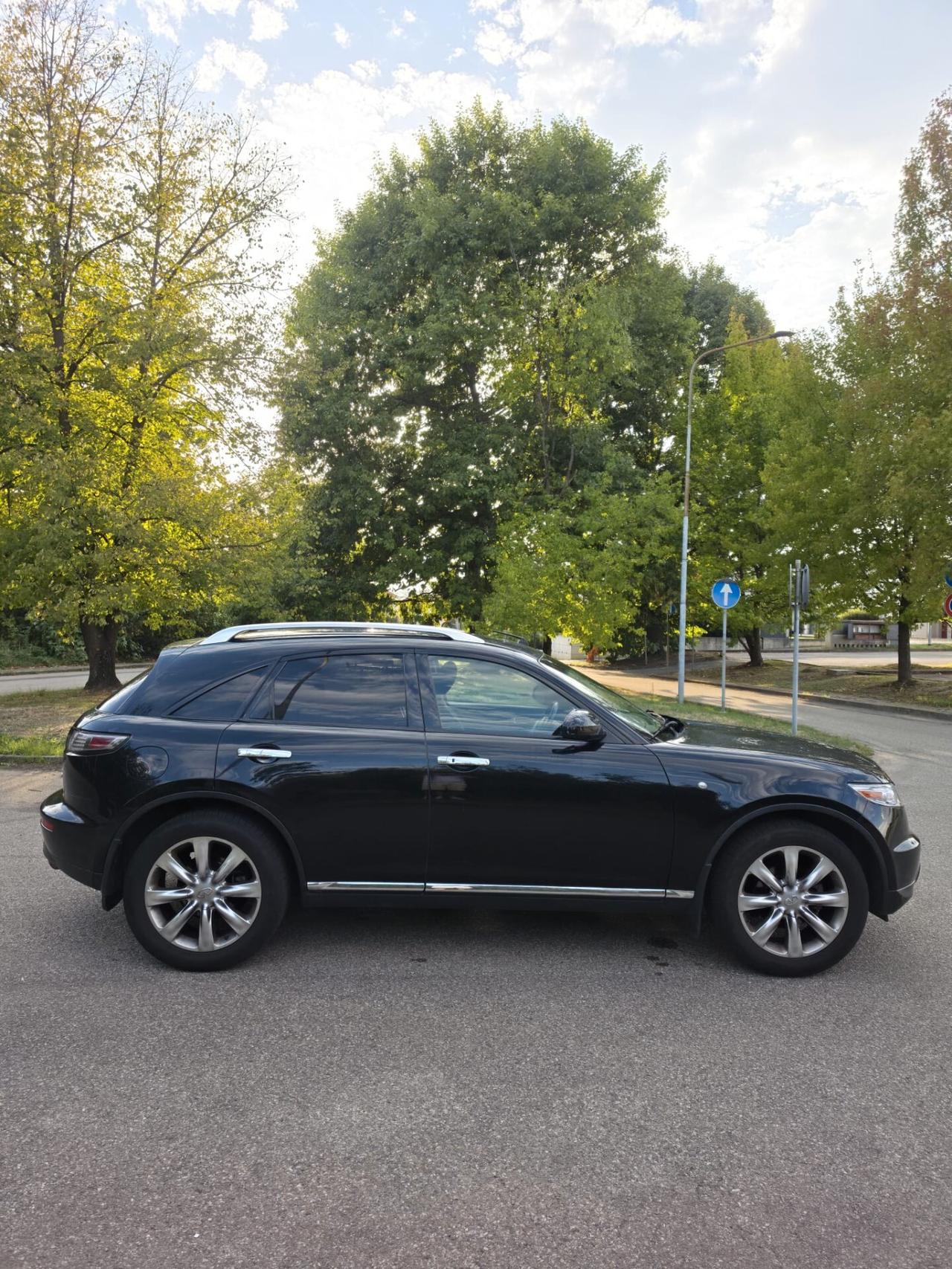 Infiniti FX 35
