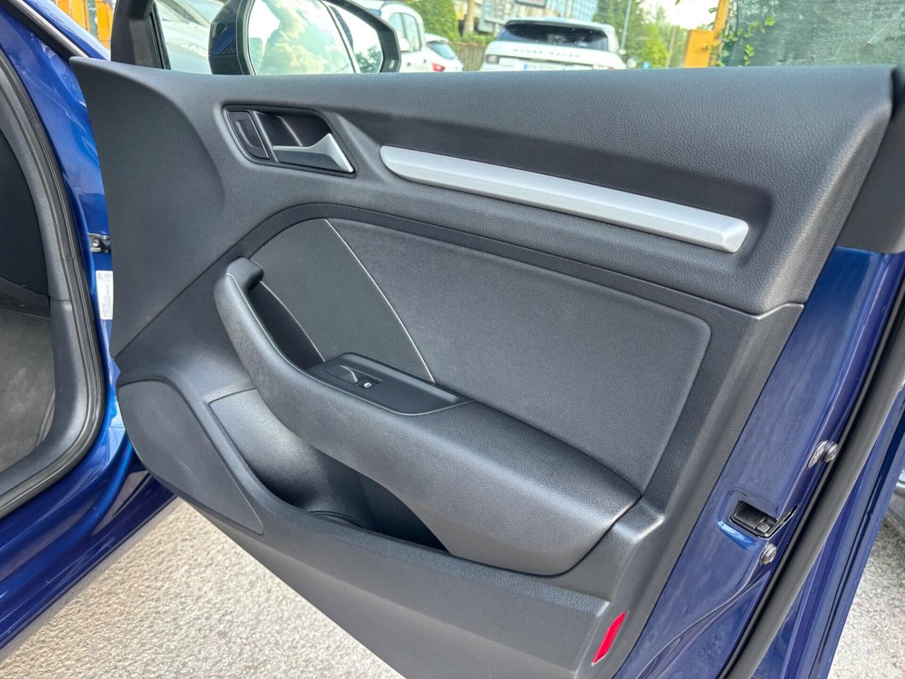 Audi A3 SPB 1.6 TDI 5 porte OK NEOPATENTATI