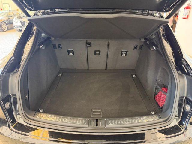 PORSCHE Macan 2.0 //TOTAL BLACK//21//