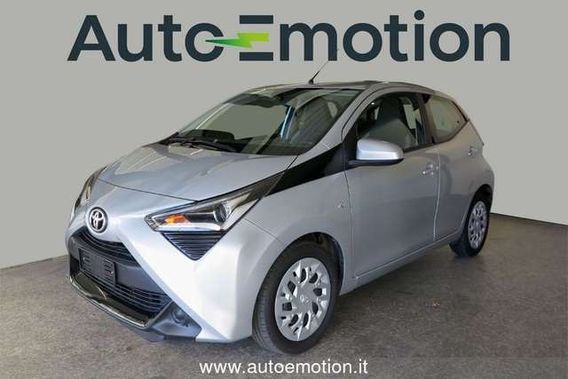 Toyota Aygo Connect 1.0 VVT-i 72 CV 5 porte x-cool