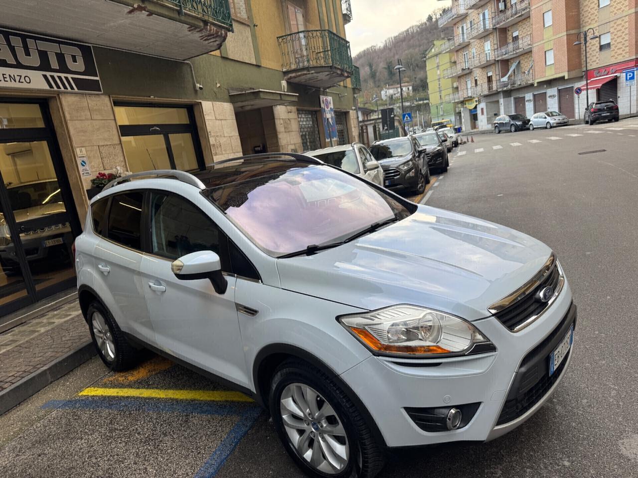 Ford Kuga 2.0 TDCi 136 CV 4WD Titanium
