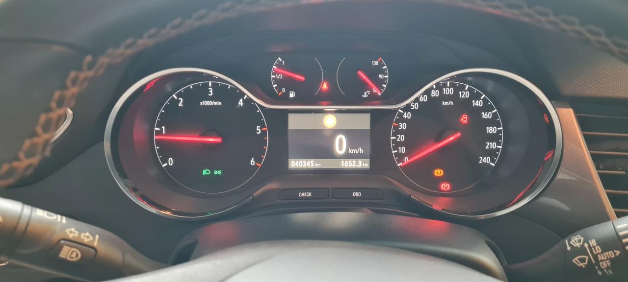 Opel Crossland X 1.6 ECOTEC D 8V Start&Stop Ultimate