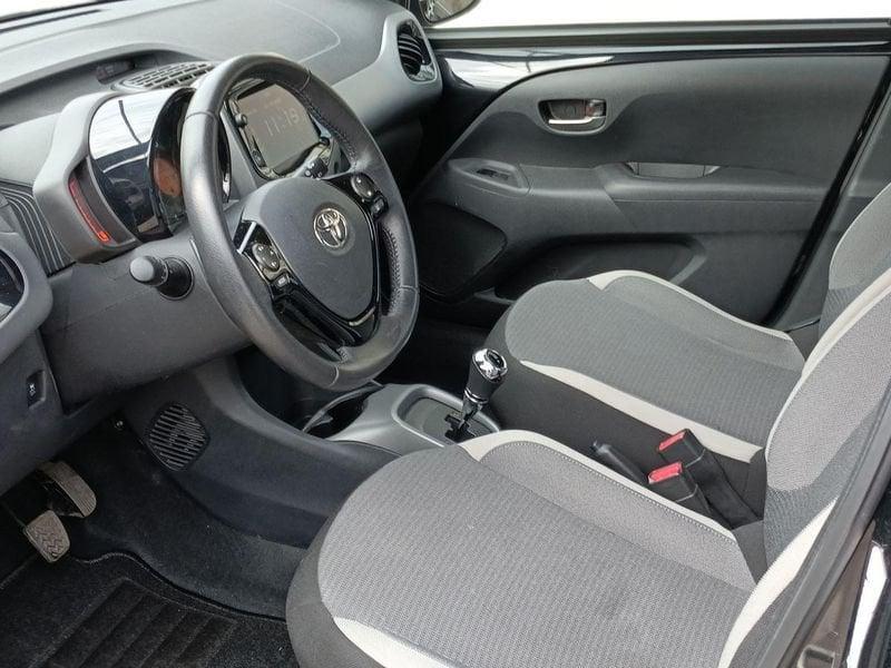 Toyota Aygo 1.0 VVT-i x-play MMT