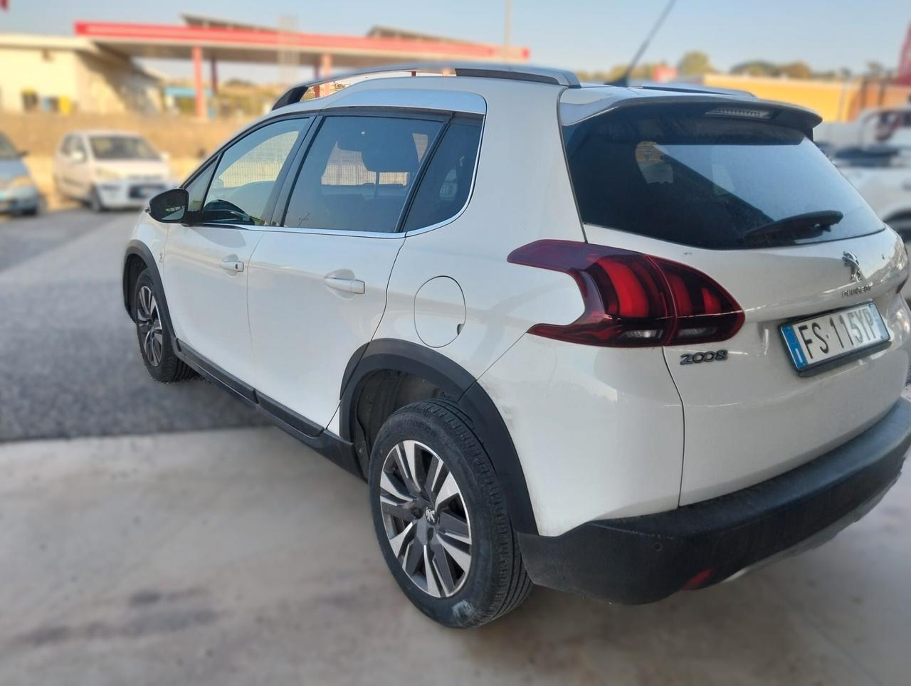Peugeot 2008 PureTech 82 Allure 2019