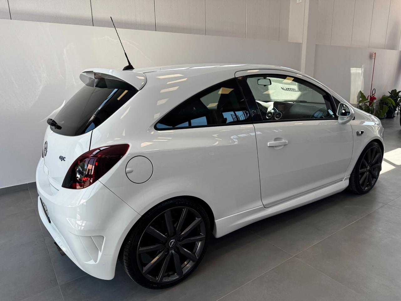 Opel Corsa 1.6 T 3 porte Nürburgring Edition OPC 250CV
