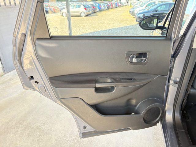 NISSAN Qashqai+2 1.6 16V Visia 7 POSTI BENZINA TETTO PANORAMICO