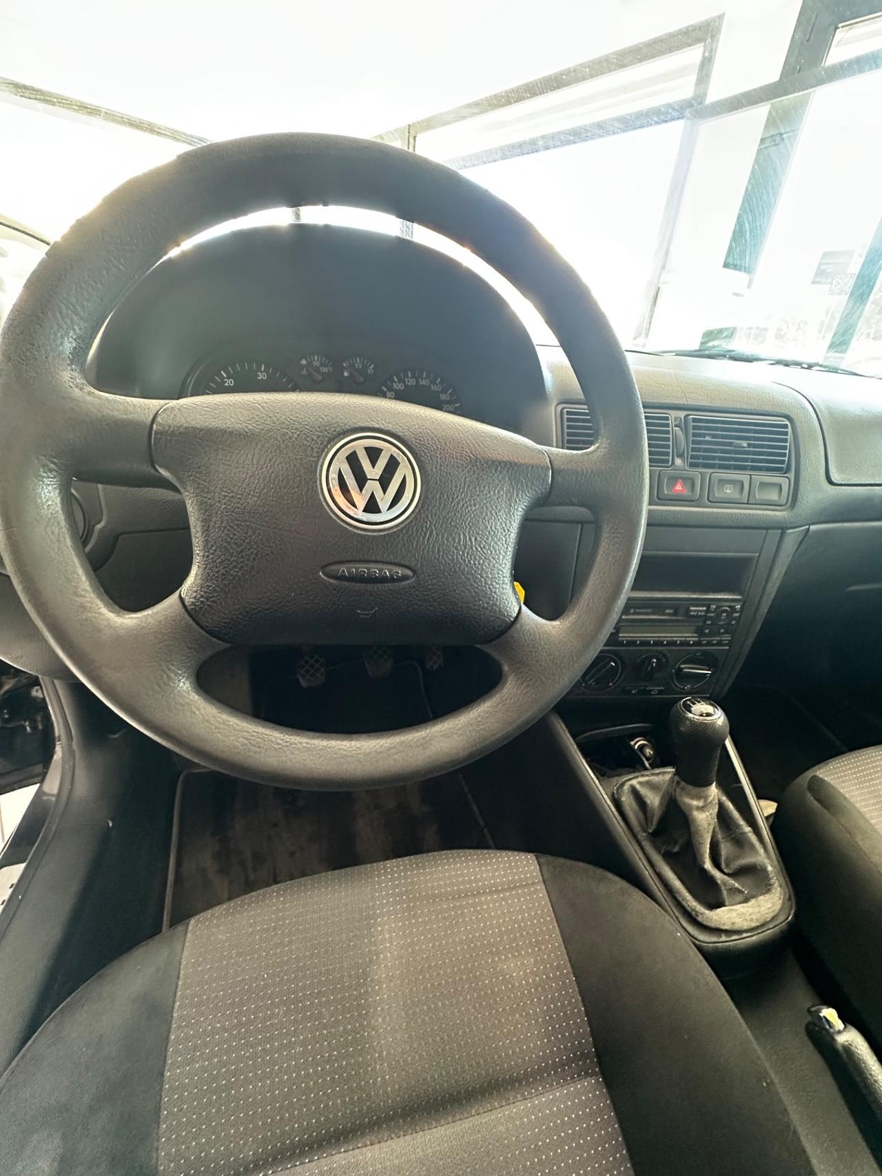 Volkswagen Golf 1.9 TDI 5p. Trendline