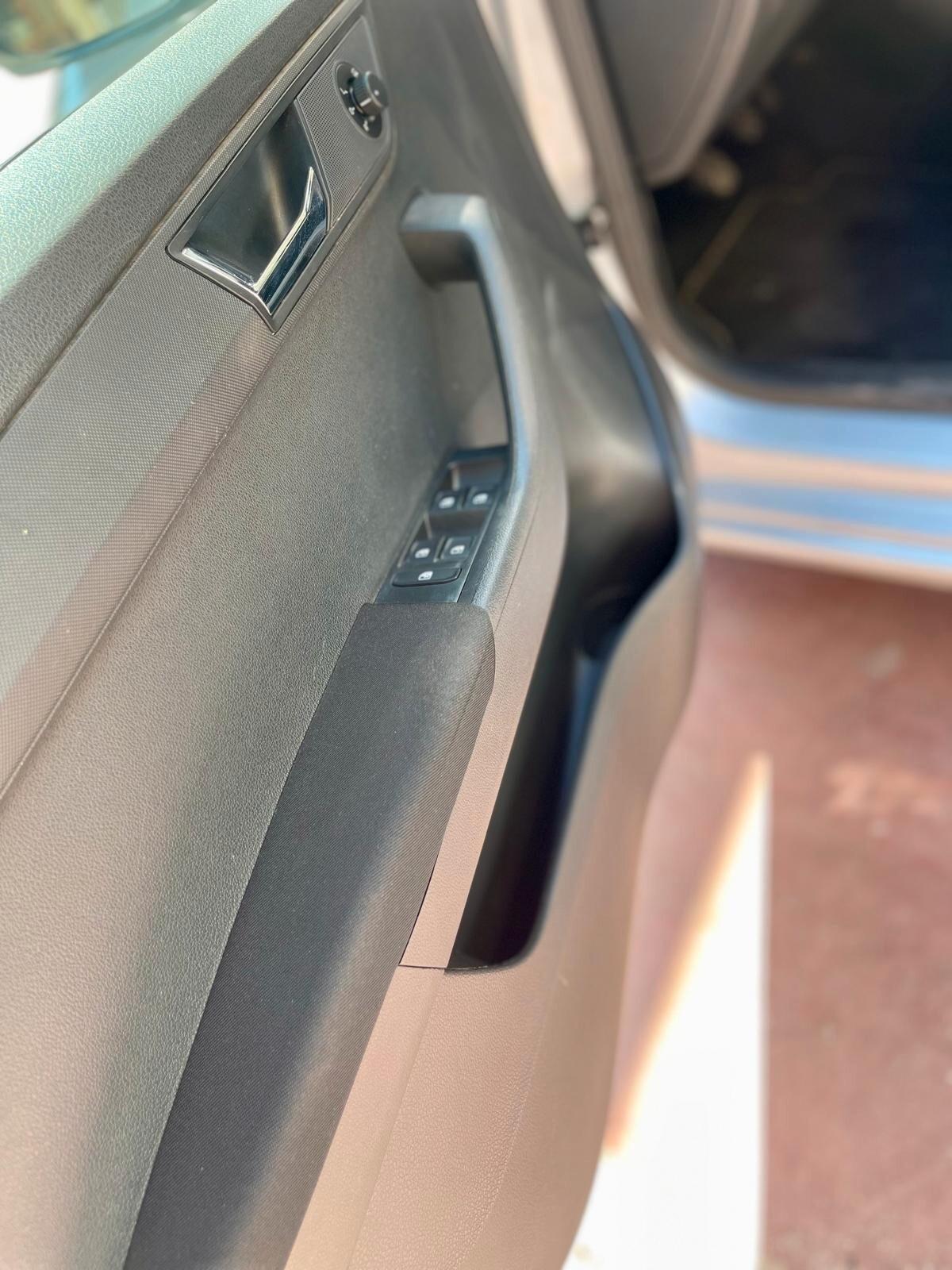 Skoda Fabia 1.0 TSI Color Argento