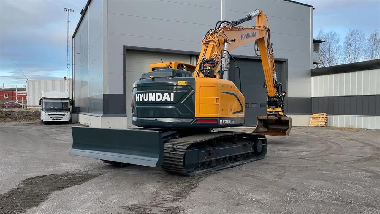 Hyundai HX235LCR,