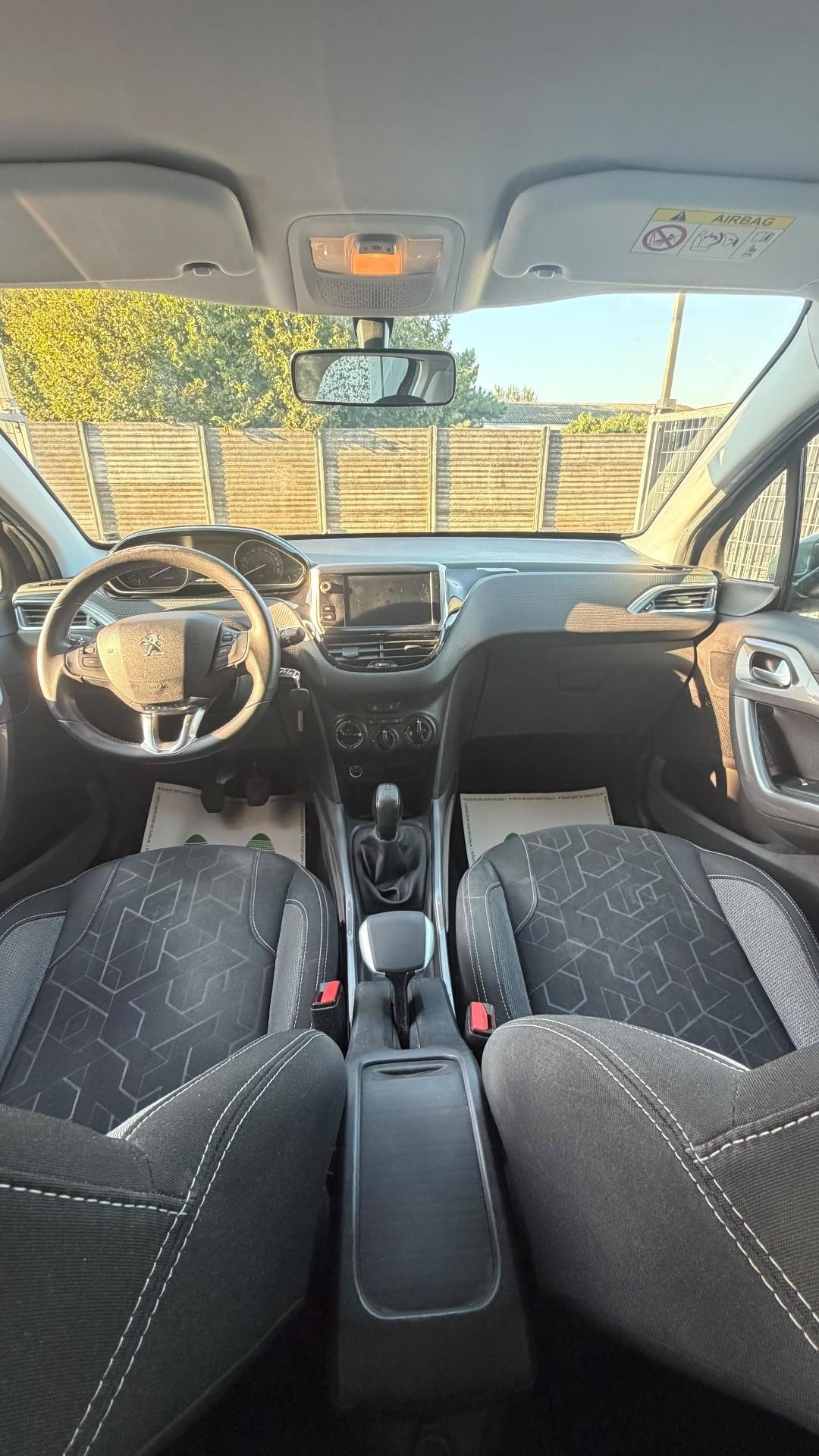 Peugeot 2008 PureTech 82 S&S Allure