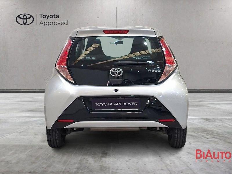 Toyota Aygo Aygo 5p 1.0 x-play my15