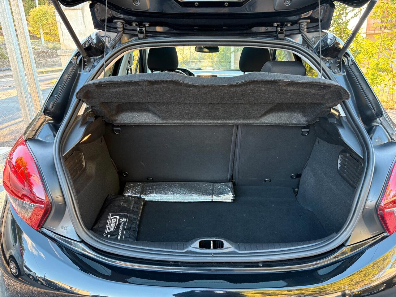 Peugeot 208 Allure KM Certificati (Tetto panoramico)