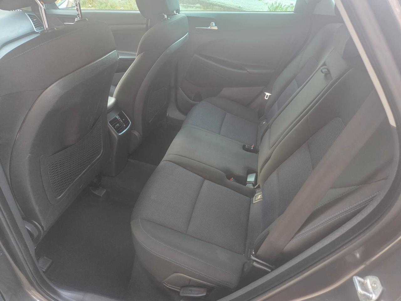 HYUNDAI TUCSON 1.7 CRDI 115 CV ANNO 2015 KMCERTIF