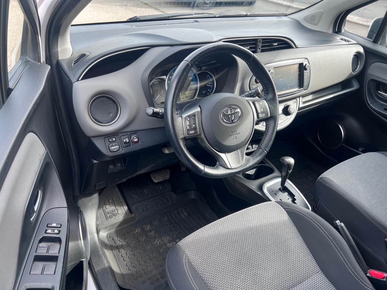 Toyota Yaris 5pt 1.5h 75cv Active OK NEOPAT. TELCLIMA/CAMERA