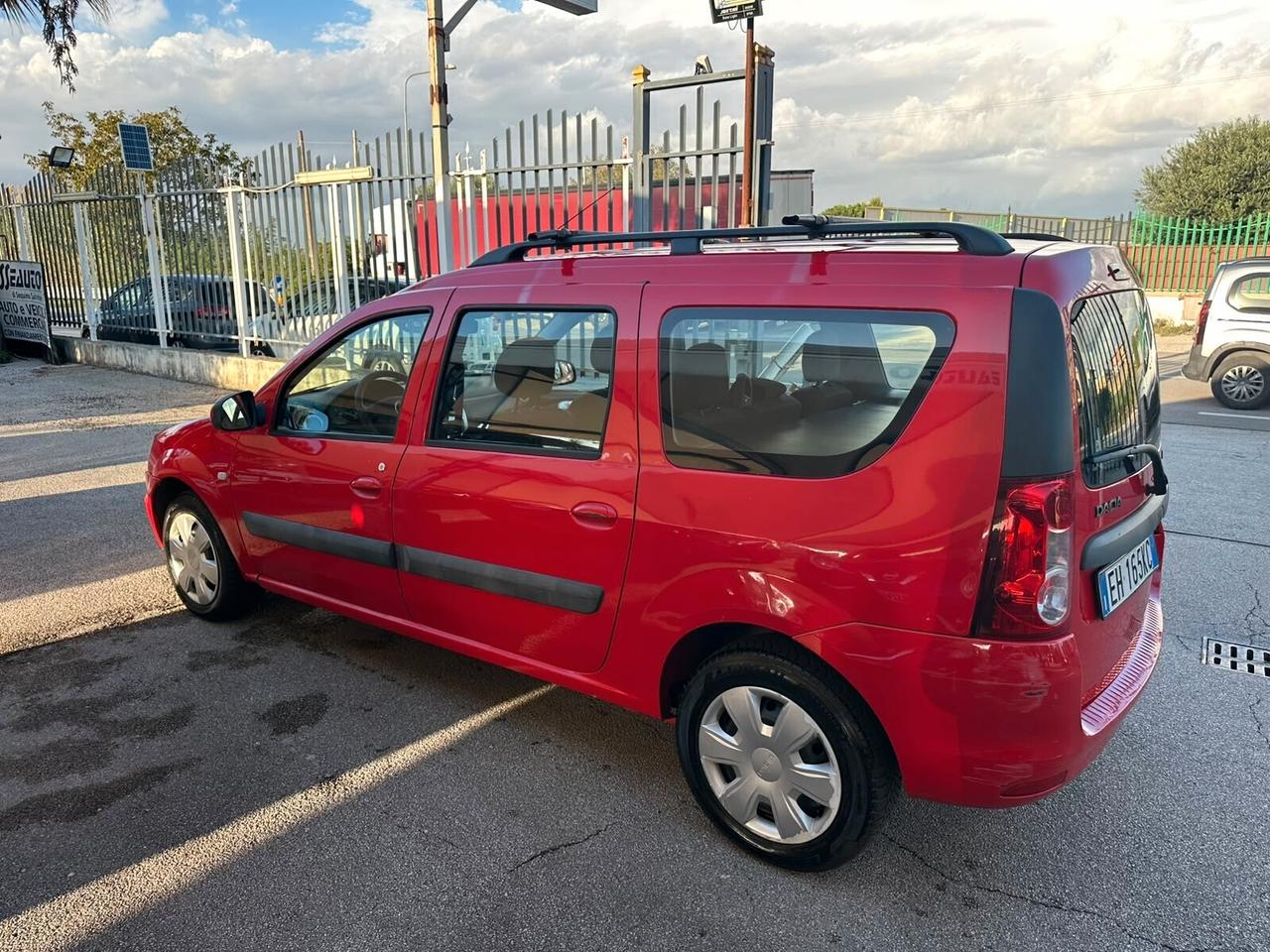 Dacia Logan MCV 1.5 dCi 85CV 7 posti Lauréate