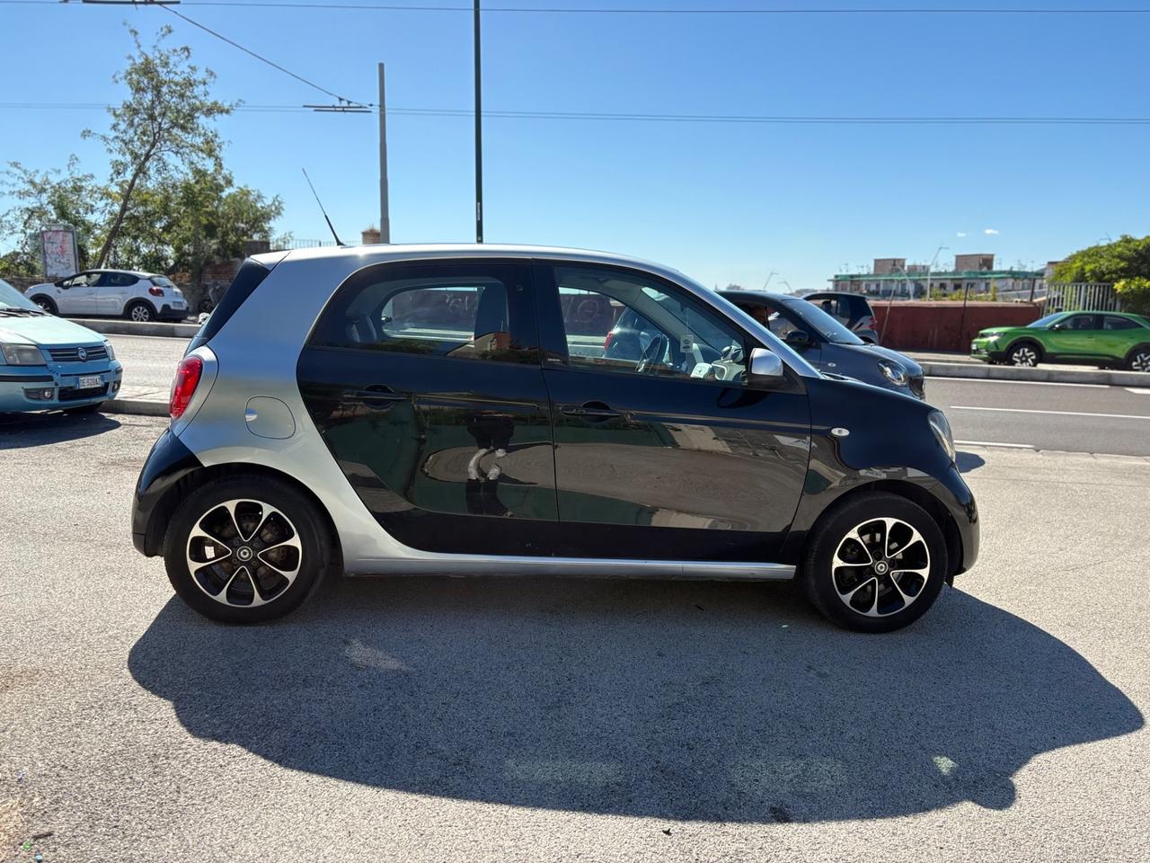 Smart Forfour 1.0 Full Optional 70cv GPL