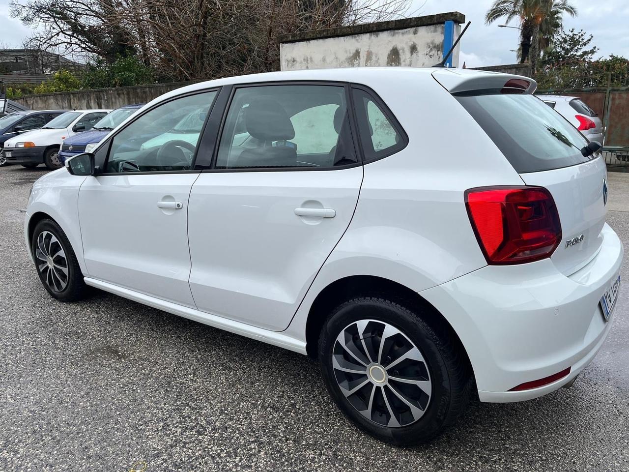 Volkswagen Polo 5P-1.4 tdi DSG-full-2017