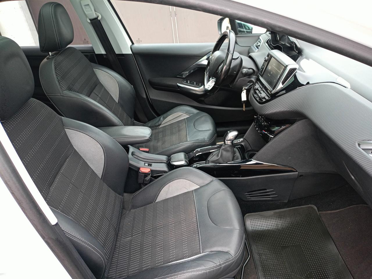 Peugeot 2008 1200 Turbo 110 S&S Allure