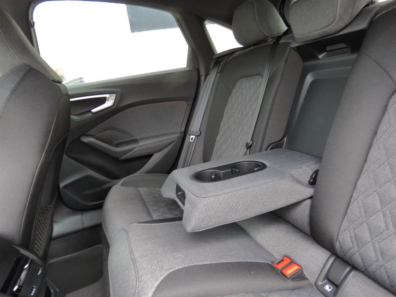 Audi A5 TFSI 150 kW S tronic Line edition possibilità noleggio no scoring