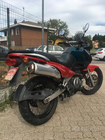 Suzuki XF Freewind 650 del 1997 compreso trapasso-tagliando-garanzia