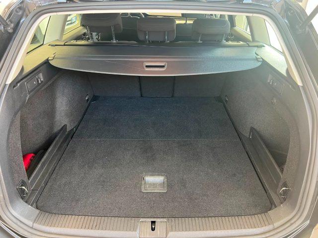 VOLKSWAGEN Passat Variant 2.0 TDI DSG *UNICO PROP.*LED*CERCHI "17*ITALIANA*