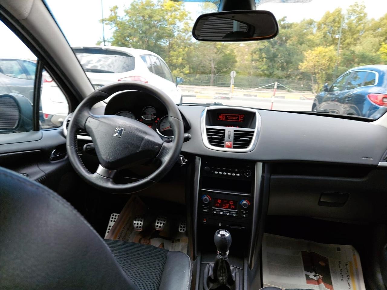 Peugeot 207 1.6 8V HDi 93CV 3p. Allure
