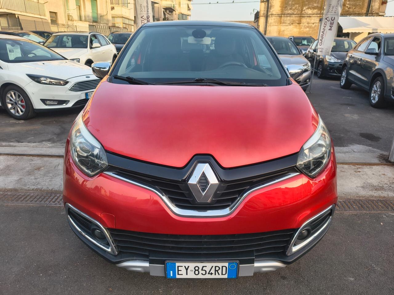 RENAULT CAPTUR 1.5 DIESEL 230.000 KM ANNO 2015