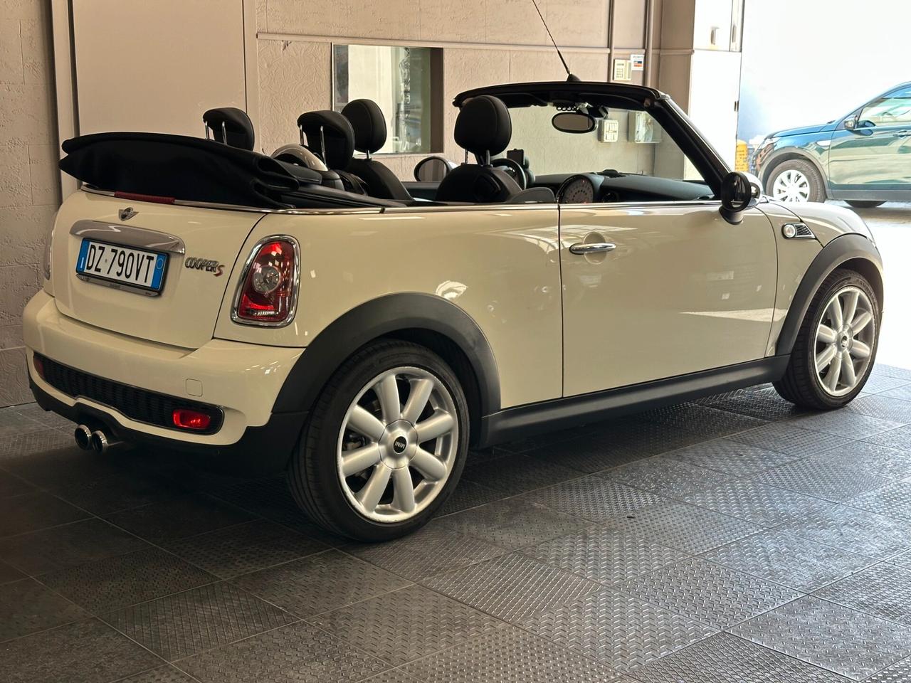 Mini 1.6 Cooper S Cabrio 175cv - Unico Proprietario solo per operatori del settore