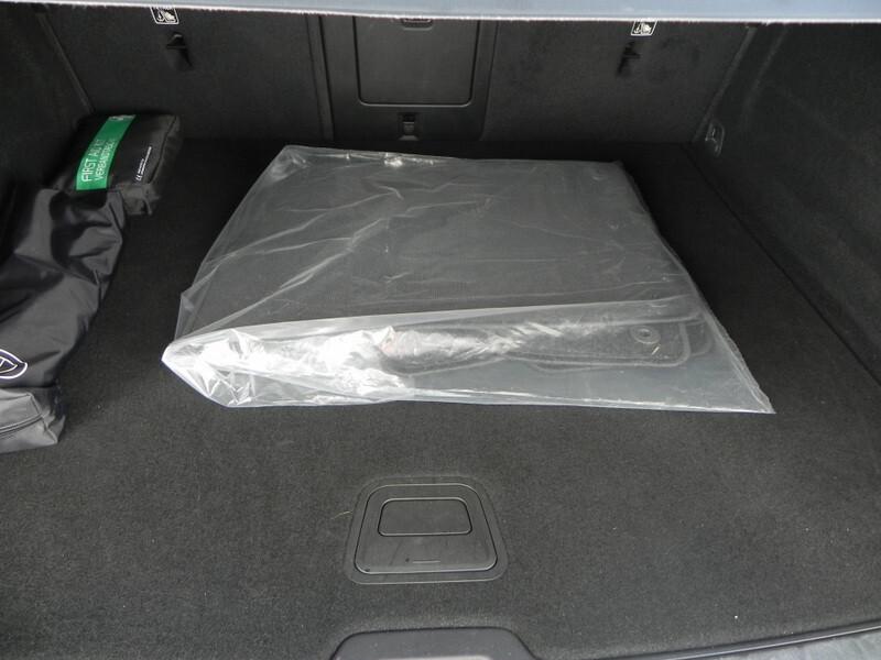 Volvo XC 60 XC60 B4 (d) automatico Plus Dark