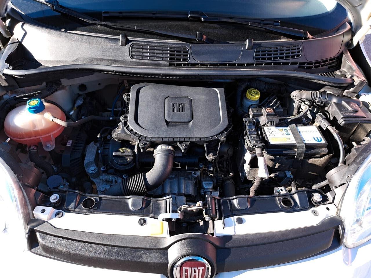 FIAT PANDA HYBRID FIREFLY DEL 2022 CON 85525 KM