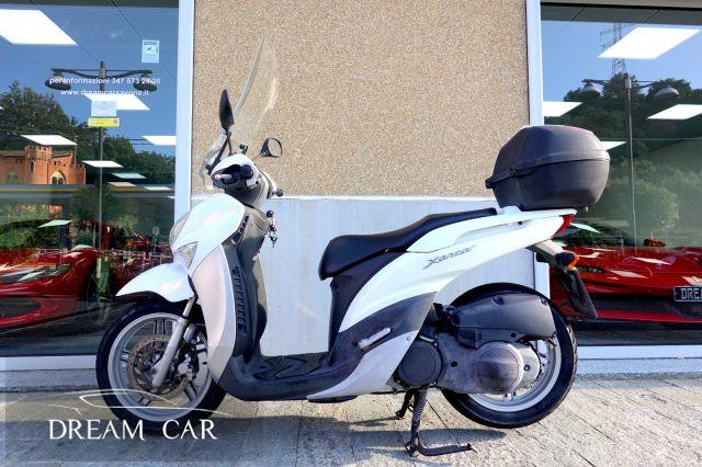 YAMAHA Xenter 150 PARABREZZA - BAULETTO