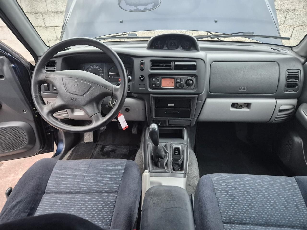 Mitsubishi Pajero Sport 2.5 TDI GLX 4x4 !!!