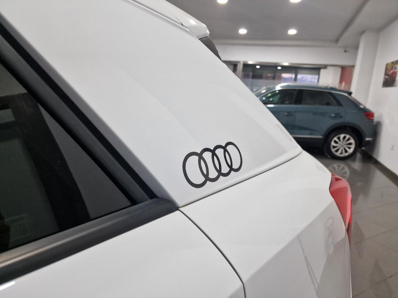 Audi Q2 30 TDI Business