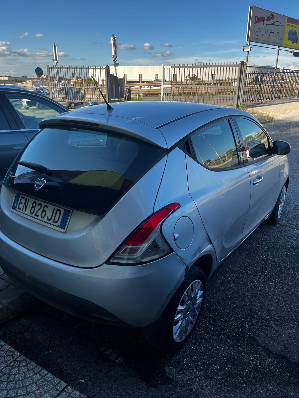 Lancia Ypsilon 1.3 MJT 16V 95 CV 5 porte S&S Gold