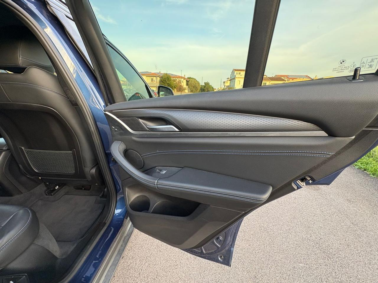 Bmw X4 M 20 d MHEV M Sport X #8726