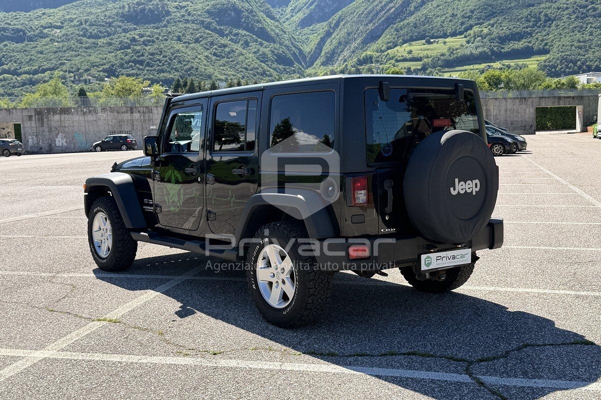 JEEP Wrangler Unlimited 2.8 CRD DPF Sahara