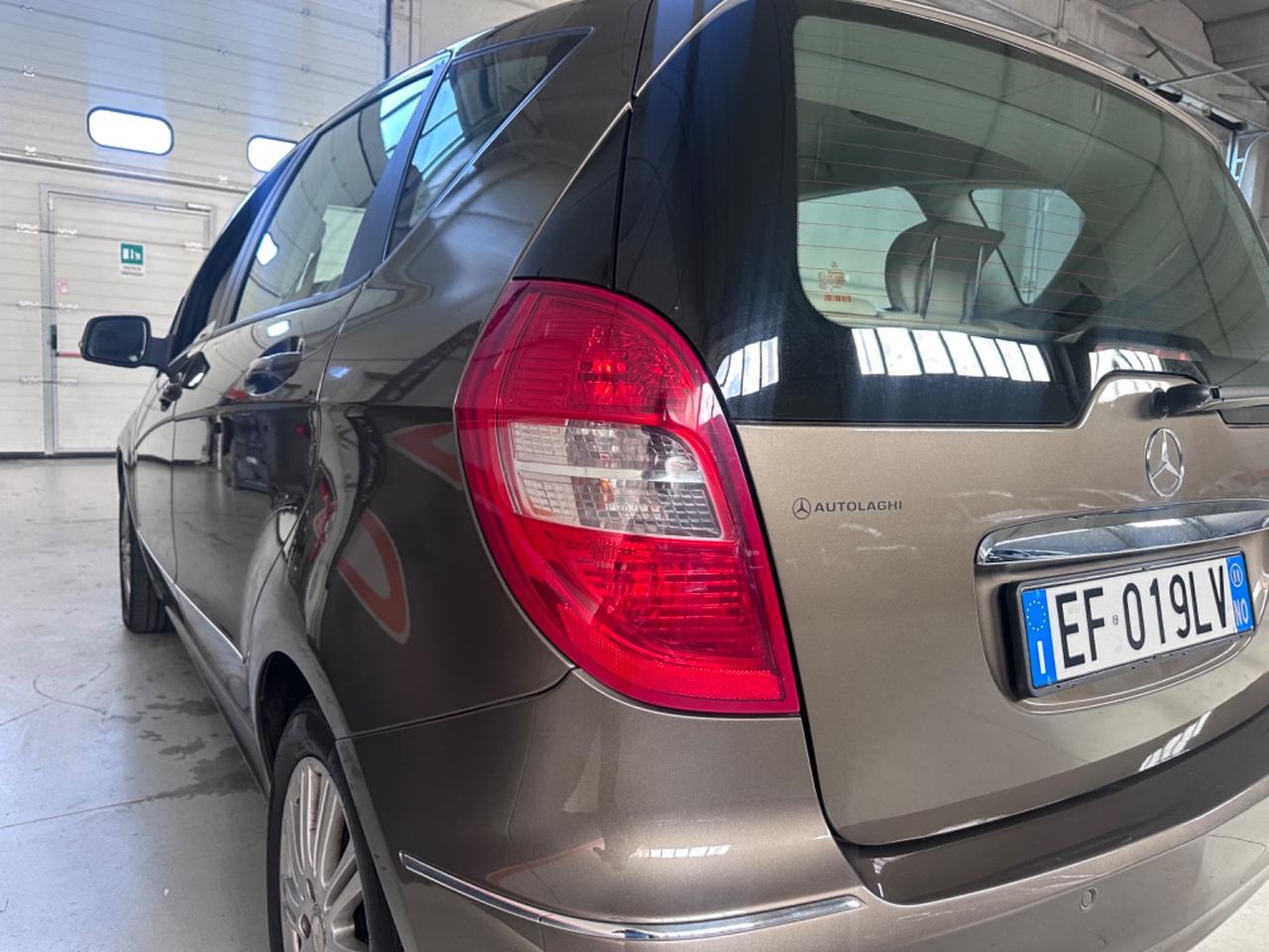 Mercedes-benz A 160 BlueEFFICIENCY Elegance
