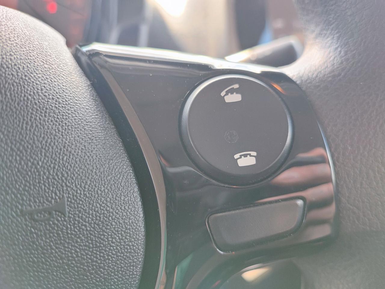 Peugeot 108 VTi 68 5 porte Active TOP! 24.000KM!!!