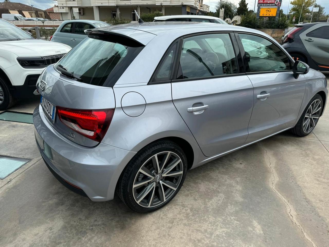 Audi A1 SPB 1.4 TDI S tronic