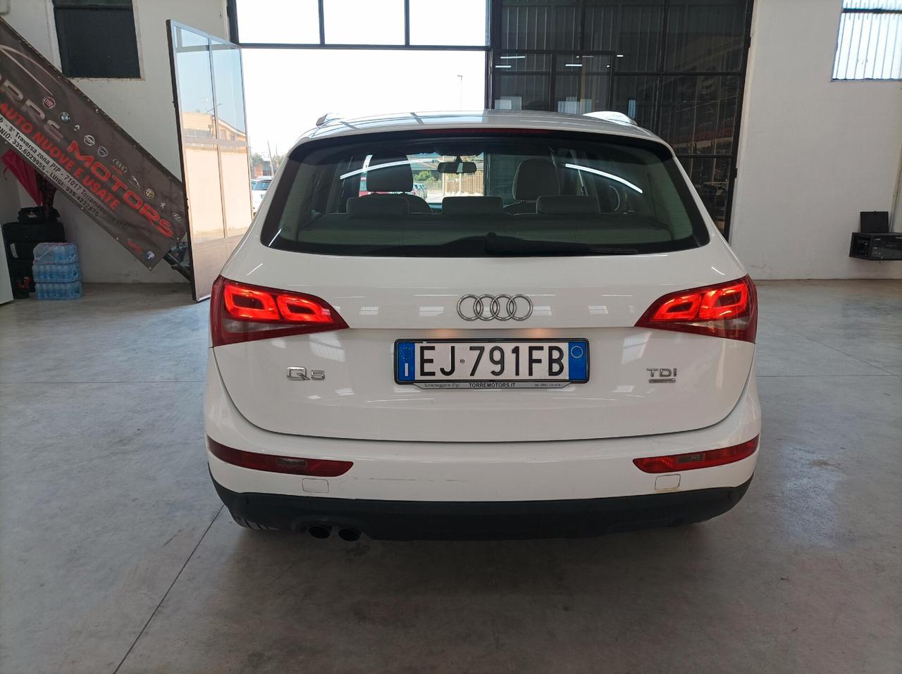 Audi Q5 2.0 TDI 143 CV quattro 06/2011