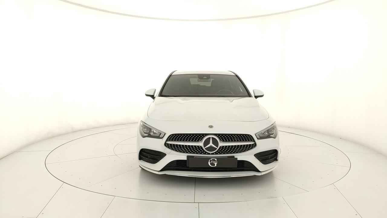 Mercedes-Benz CLA Shooting Brake 200 Premium auto