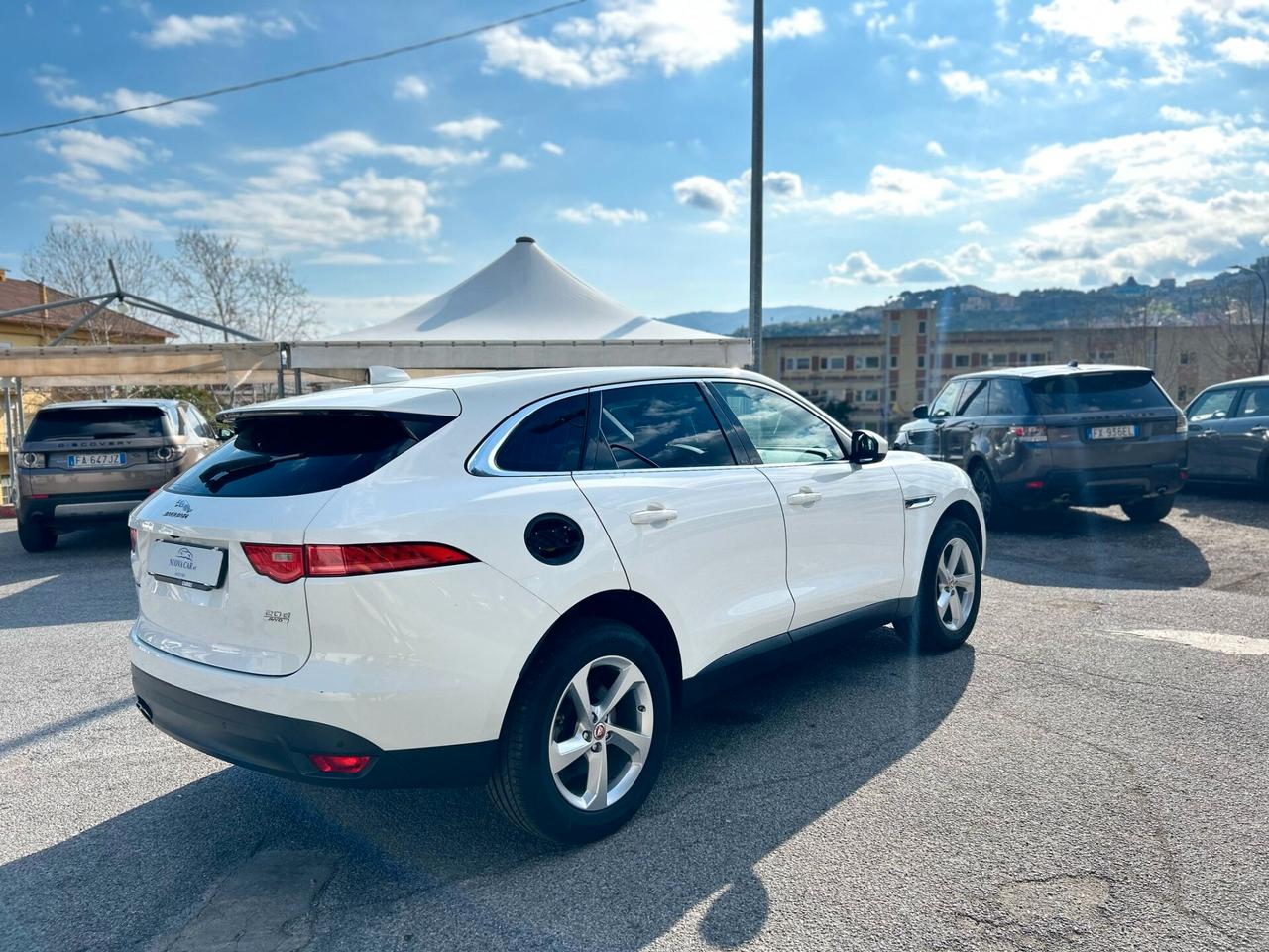 Jaguar F-Pace 2.0 D 180 CV Prestige