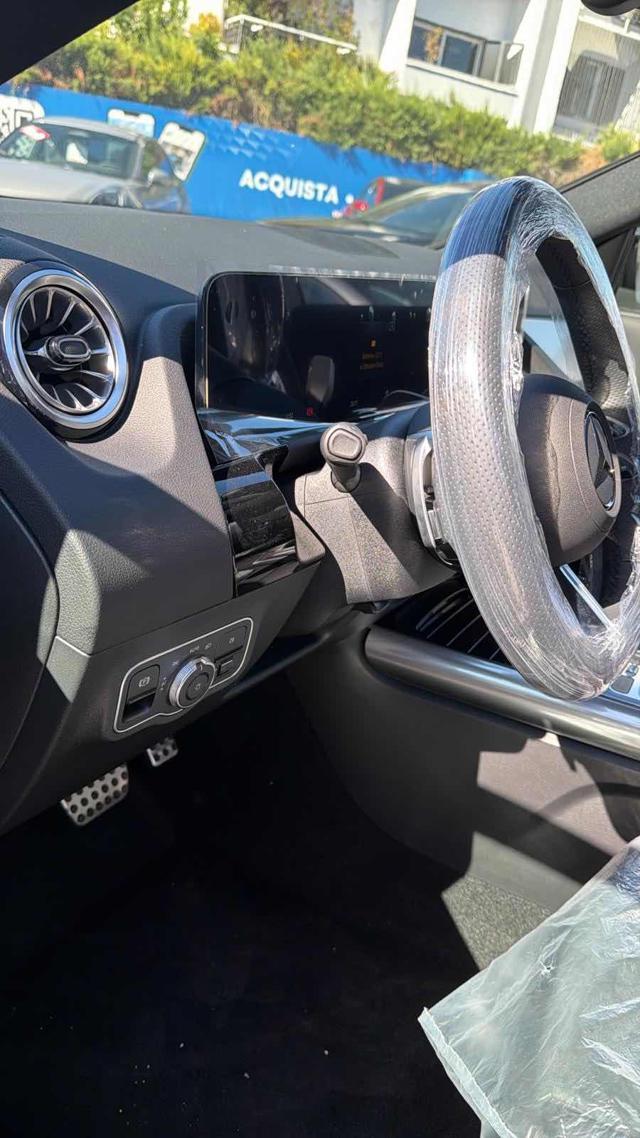 MERCEDES-BENZ GLA 200 d Automatic Edition AMG Line + Tetto