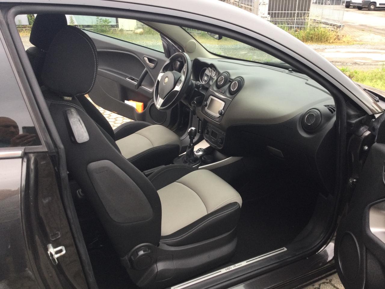 Alfa Romeo MiTo 0.9 T 105 CV TwinAir S&S Distinctive